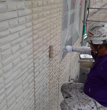 外壁塗装　下塗り