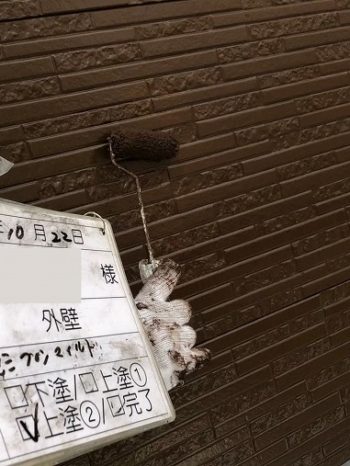 外壁の上塗り２回目