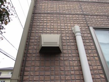 外壁の色褪せ