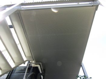 １階の天井板金工事完成