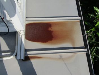 板金屋根のサビ