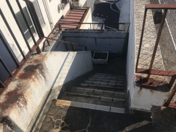 階段工事前