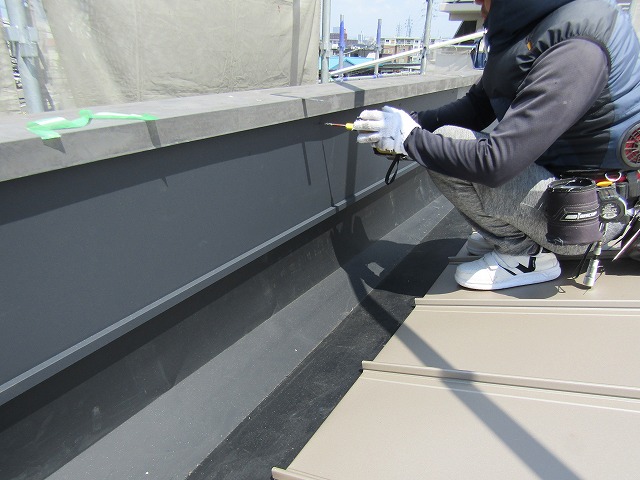 屋根板金工事
