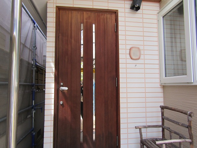 玄関回りのダブルトーン塗装