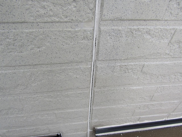 切れたコーキング