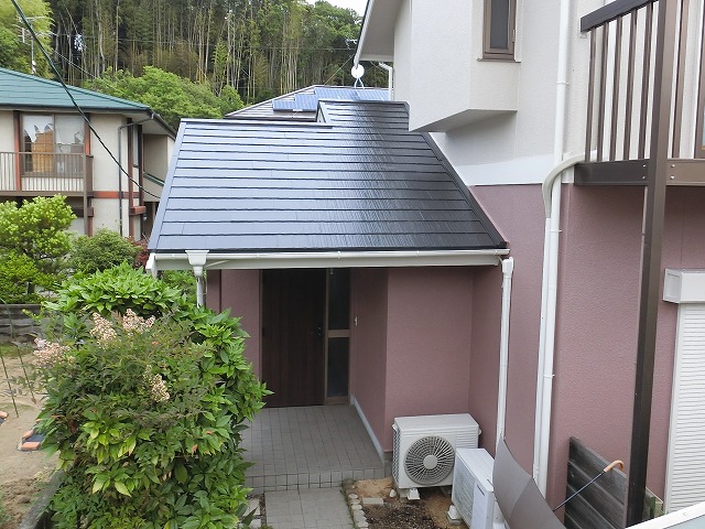 屋根は無機塗料で塗装