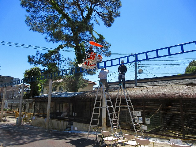 池田動物園　サイクルの塗装