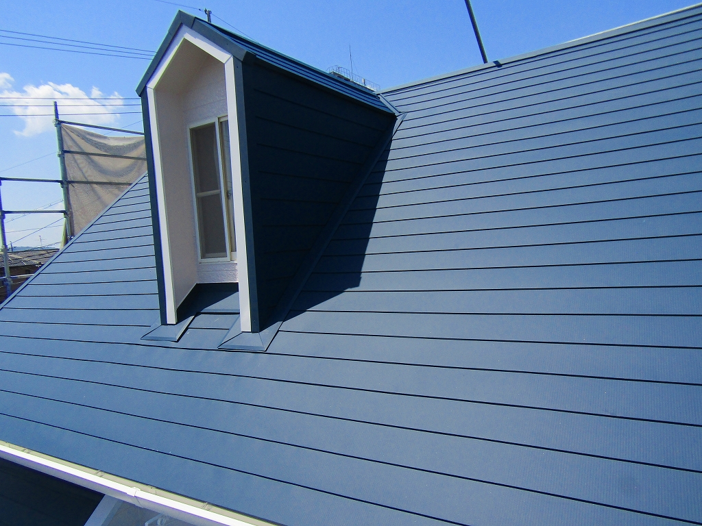 屋根カバー工法　施工事例