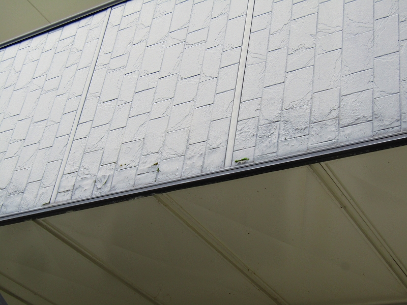 雨水が回り浮いている外壁