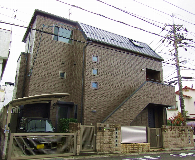 ブラウン系の外壁
