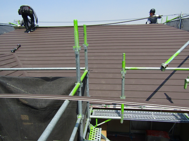 屋根カバー工法