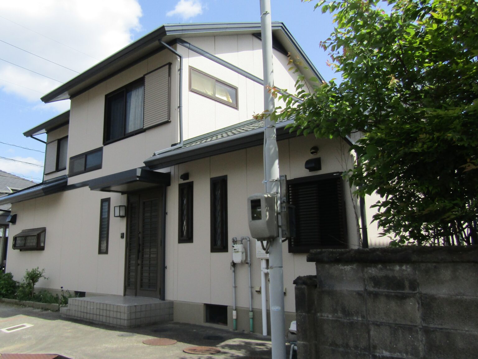 無機塗料で塗装した住宅