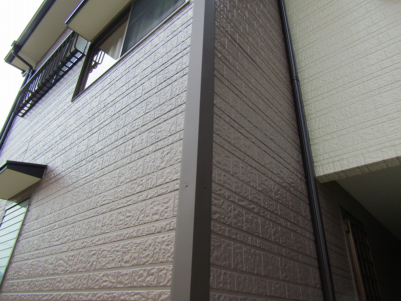 外壁コーナー板金張り