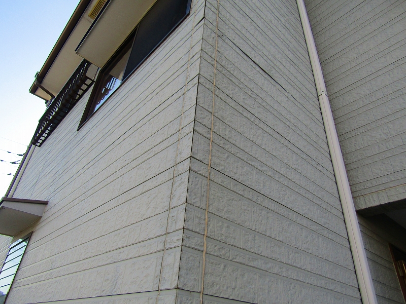 外壁のコーナーの割れ